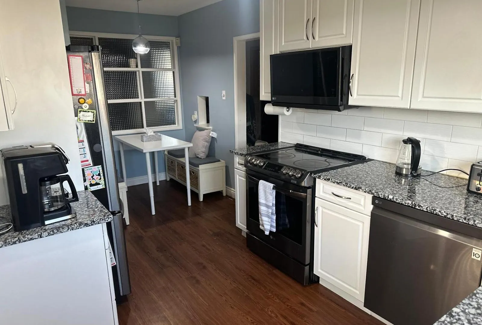 Winnipeg 4 Bedrooms Cozy Home